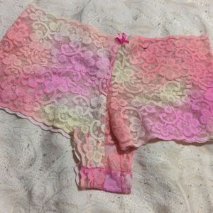 NWOT pastel lace panty